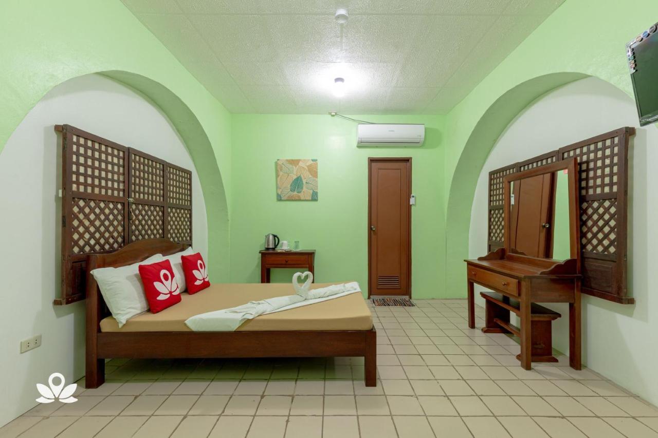 Zen Rooms Calle Crisologo Віган Екстер'єр фото