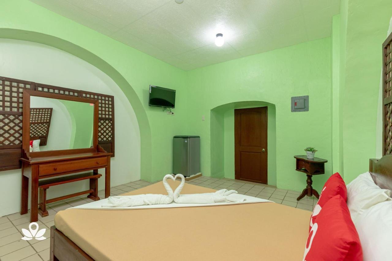 Zen Rooms Calle Crisologo Віган Екстер'єр фото