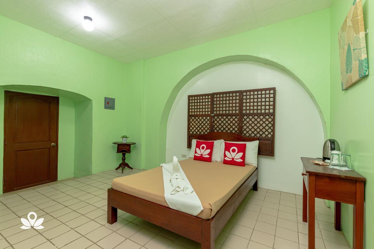 Zen Rooms Calle Crisologo Віган Екстер'єр фото